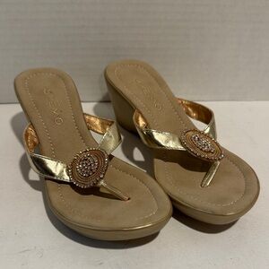 Skemo Gold Embellished Wedge Sandals